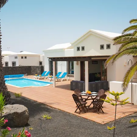 Dora Playa Blanca (Lanzarote)